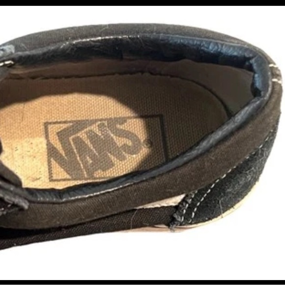 VANS Old Skool Men's Sneakers Black/ White, US Size 5 Mens 6.5 Women’s - Picture 10 of 11
